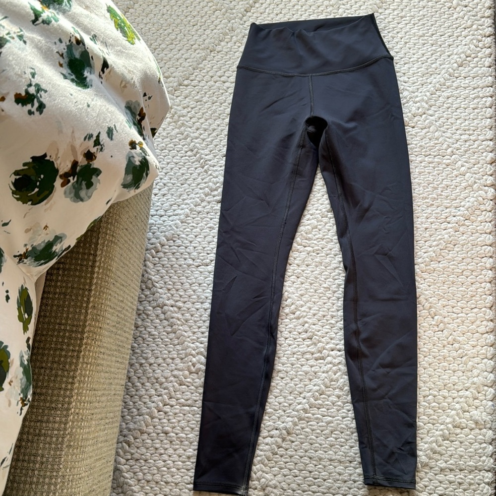 ALO leggings size small gray/steel blue